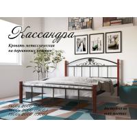 Кровать Кассандра на деревянных ножках